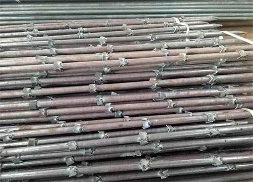 马尾隧道钢花管